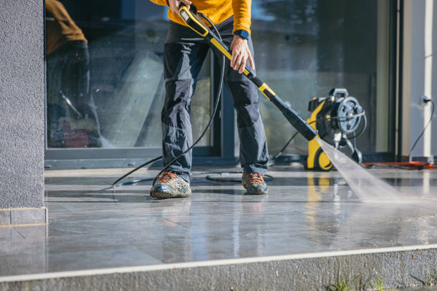 Professional Pressure Washing Services in Metamora, IL